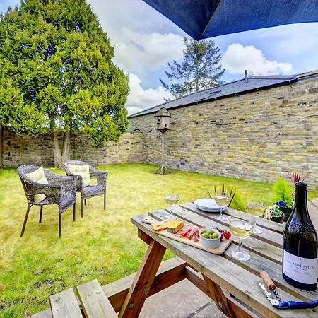 Holiday home Kist Accommodates - Red - Close To The Races *